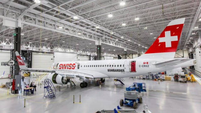 Bombardiers-CS100-is-shining-in-its-Swiss-livery