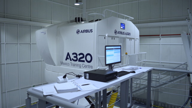 El centro de capacitación cuenta con 2 simuladores level D para A320.