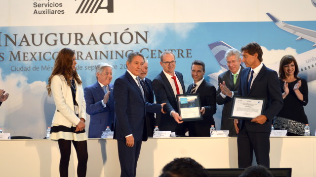 en los últimos tres años, el número de pasajeros en México ha crecido un 35% en comparación con el promedio mundial que ha sido de 19%