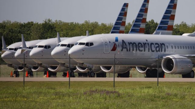 American Airlines prevé operar la mayoría de su flota para mayo