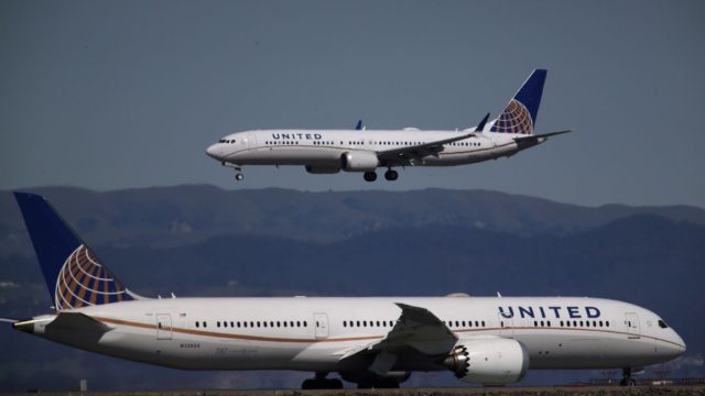 United Airlines vende 22 aeronaves a empresa arrendadora