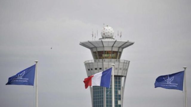 Controladores aéreos en Francia se van a huelga