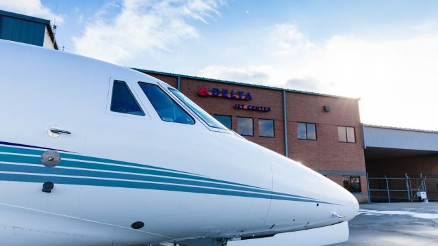 La flota de Jets Privados de Delta ayuda a clientes de Delta en Atlanta