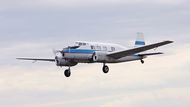 de Havilland DHA-3 volando en un festival aéreo en Australia (joolsgriff CC 4.0) 