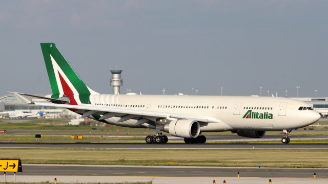 Comunicado de Alitalia tras incidente con láser al aterrizar en México