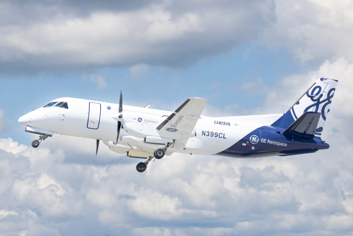 ge_aerospace_epfd GE Aerospace completa el primer vuelo híbrido-eléctrico a gran altitud junto con NASA, BETA Technologies y Boeing