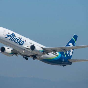 Alaska Airlines anuncia nuevas rutas sin escalas a Atenas y París