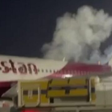 Avión de FlyArystan registra incendio durante mantenimiento en Almaty