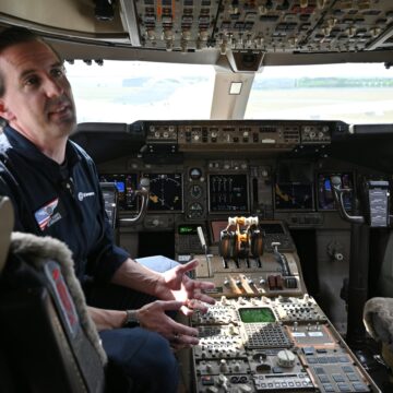 El ingeniero que apaga motores en pleno vuelo