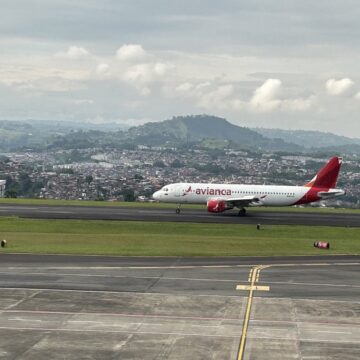 Aeronáutica Civil informa reapertura gradual de aeropuertos tras el sismo en Colombia