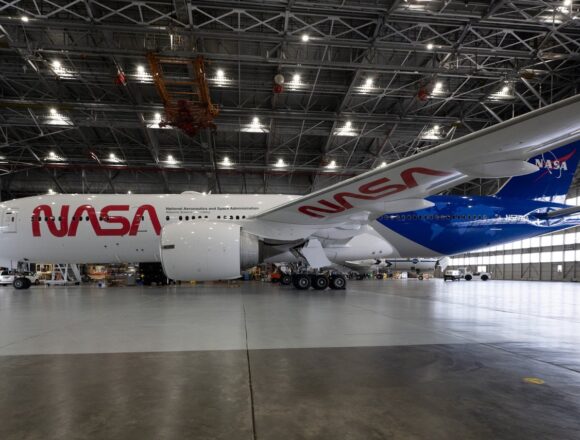 NASA presenta nuevo livery en su Boeing 777 de investigación