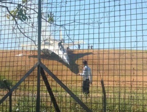 Sukhoi Su-30 de la Fuerza Aérea de Indonesia sufre excursión de pista