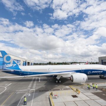 FAA ordena revisión a algunos Boeing 787 por posible riesgo estructural