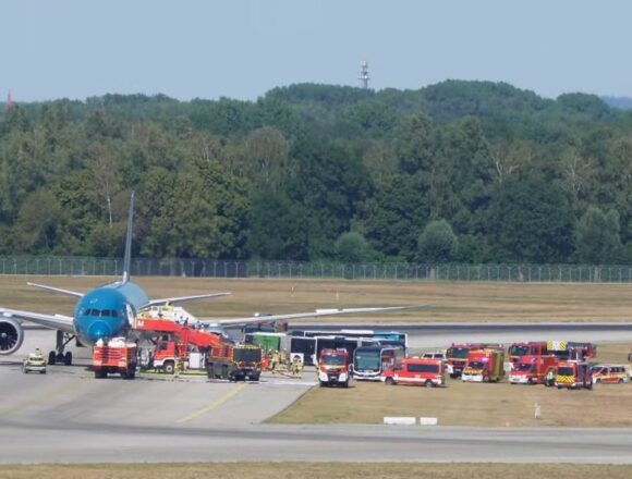 Boeing 787 de Vietnam Airlines rebasa pista durante despegue en Múnich y regresa de emergencia