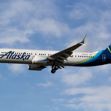 Alaska Airlines y Hawaiian presentan nuevas experiencias premium Aurora y Leihōkū