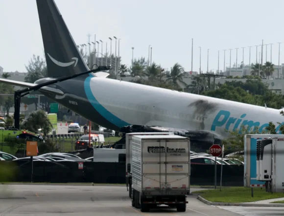 NTSB investiga excursión de pista de Boeing 767 de Amazon en Miami