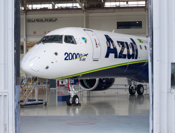 Embraer 2000 Embraer entrega su E-Jet número 2,000
