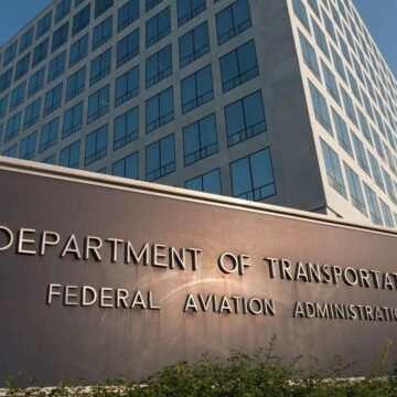 FAA presenta avances del nuevo sistema de control de tráfico aéreo de Estados Unidos