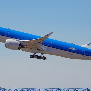 Primer airbus A350-900 de KLM completa su primer vuelo de pruebas en toulouse