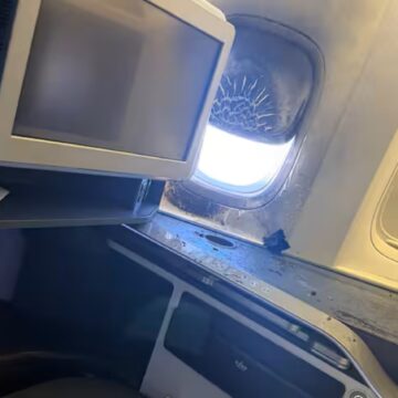 Vuelo de KLM regresa a amsterdam tras incendio de una power bank