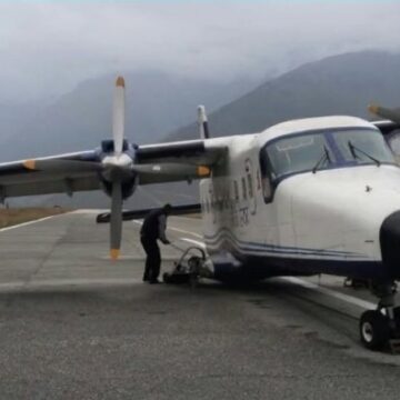 Sita Air Dornier 228 sufre desprendimiento de una rueda durante el aterrizaje en Juphal, Nepal
