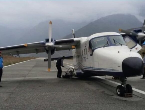 Sita Air Dornier 228 sufre desprendimiento de una rueda durante el aterrizaje en Juphal, Nepal