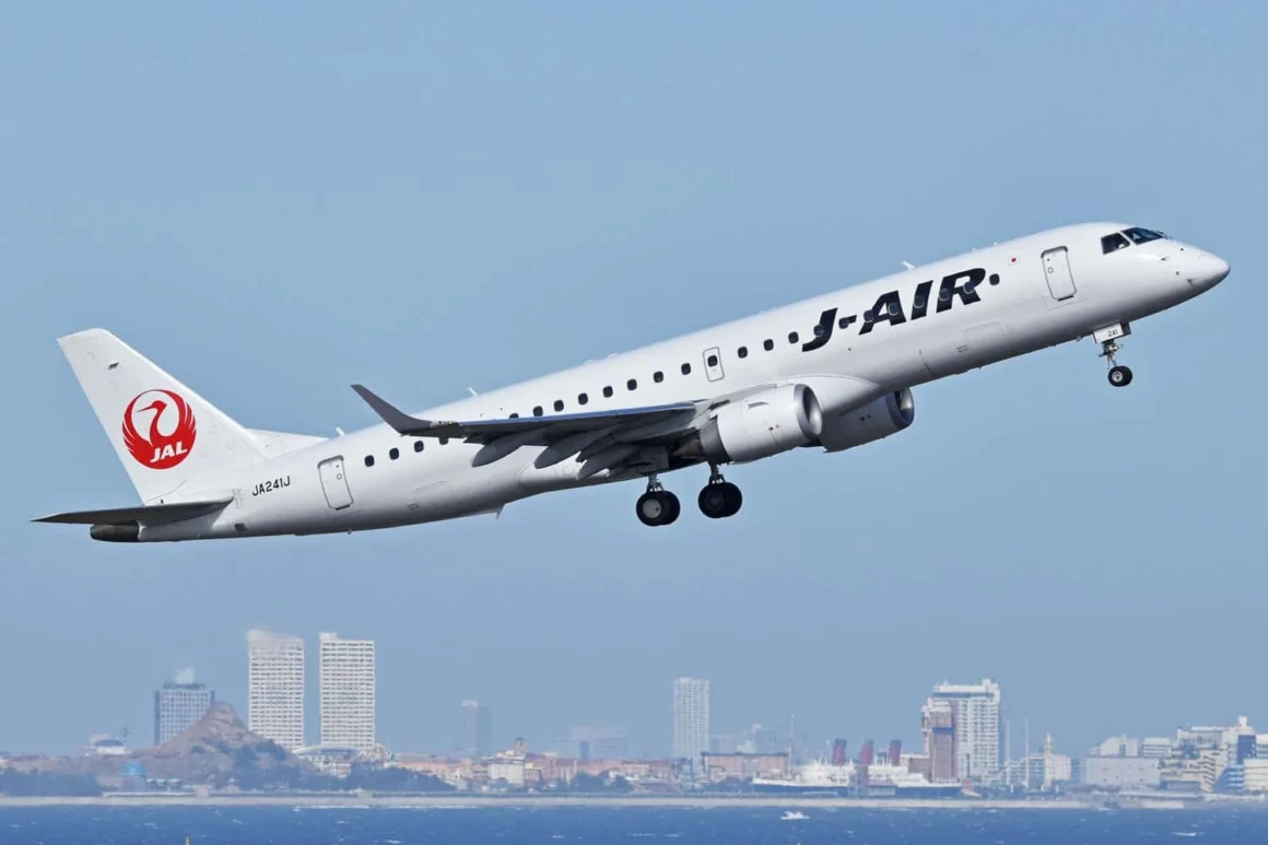 JAL embraer Japan Airlines renueva acuerdo de soporte con Embraer para sus E-Jets