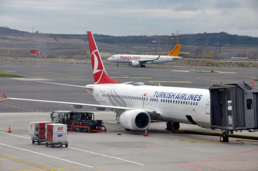 Turkish Airlines y Boeing concretan pedido de hasta 150 aviones 737 MAX