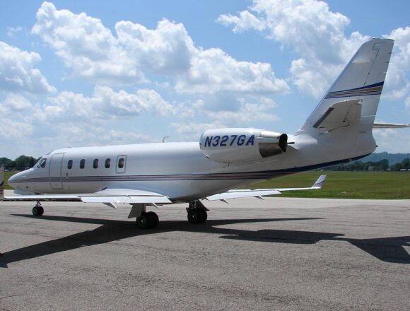 Guardia Costera busca Gulfstream G100 desaparecido con seis personas a bordo