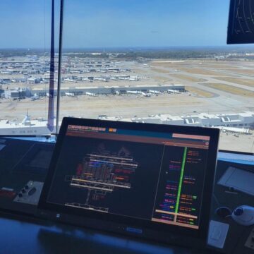 El aeropuerto de Atlanta incorpora tiras electrónicas para modernizar el control de tránsito aéreo
