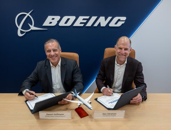 Boeing renueva acuerdo de suministro de componentes con Etihad Engineering