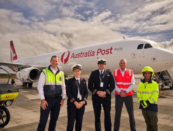 Qantas Freight y Australia Post incorporan un Airbus A321 convertido en carguero