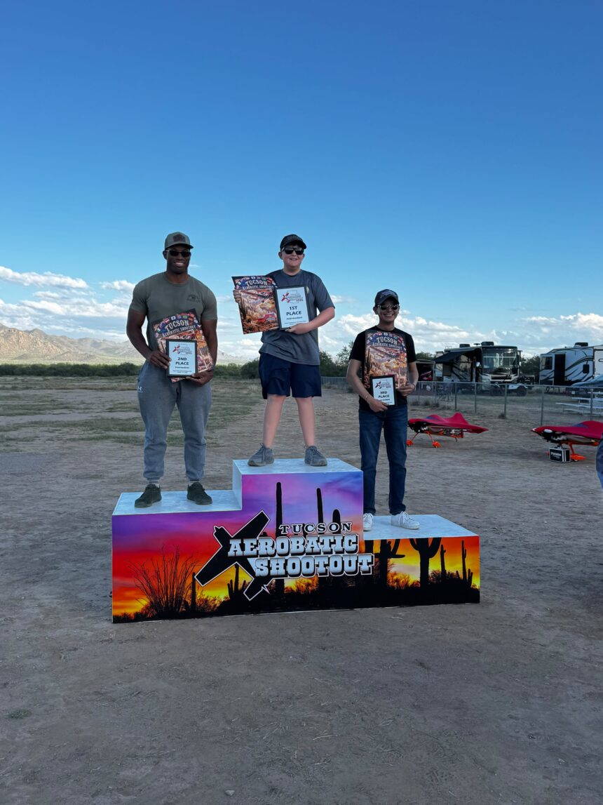Juan Manuel Bermúdez Murguía obtiene el tercer lugar en el Tucson Aerobatic Shootout 2026