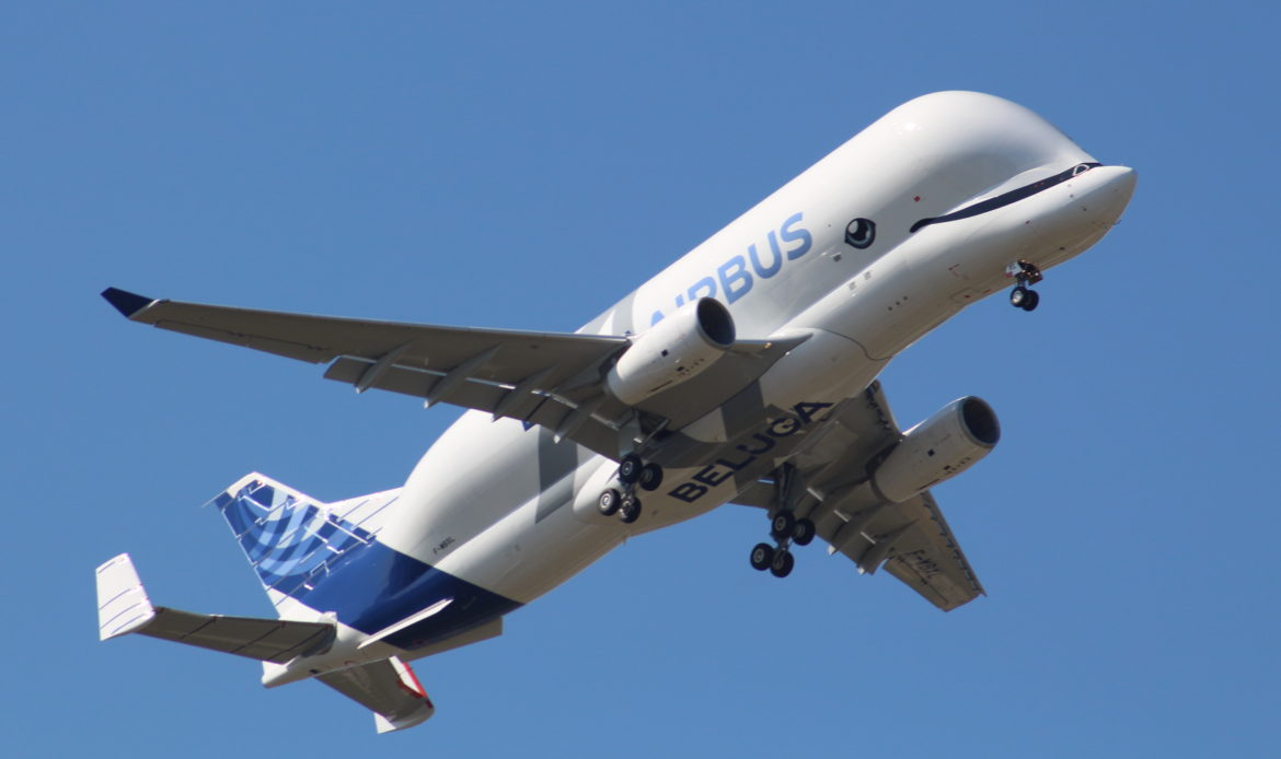 Último Airbus BelugaXL en ser construido realiza primer vuelo de prueba