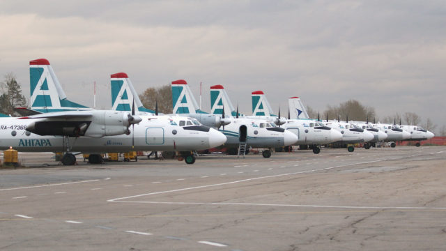 Sufre excursión de pista AN-24 de Angara Airlines
