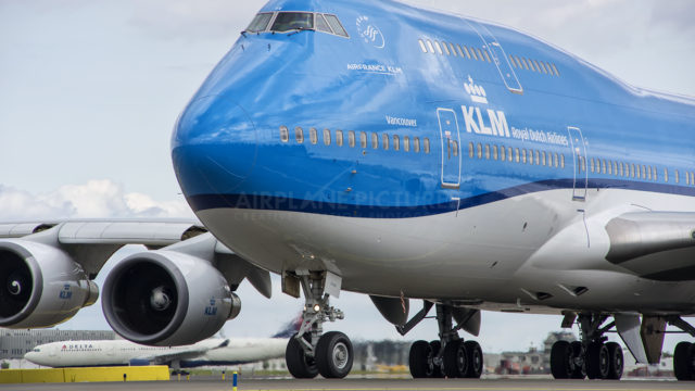 KLM retira su último B747-400 COMBI