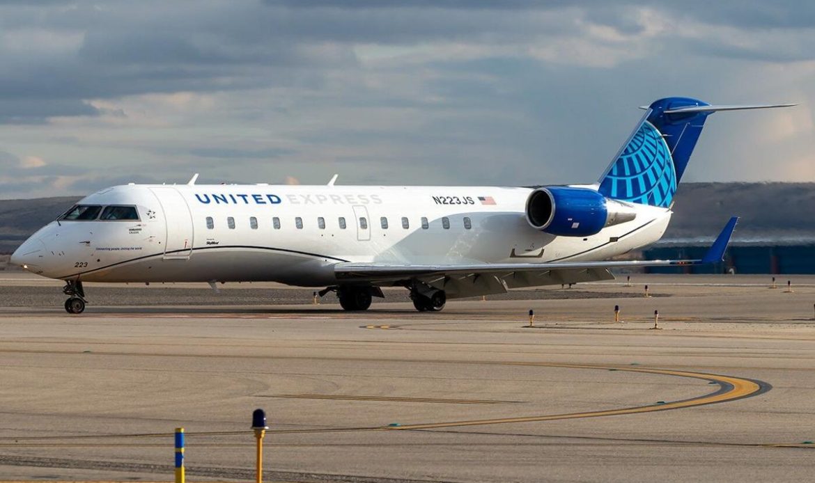 Skywest dona un Bombardier CRJ200 para que estudiantes realicen prácticas