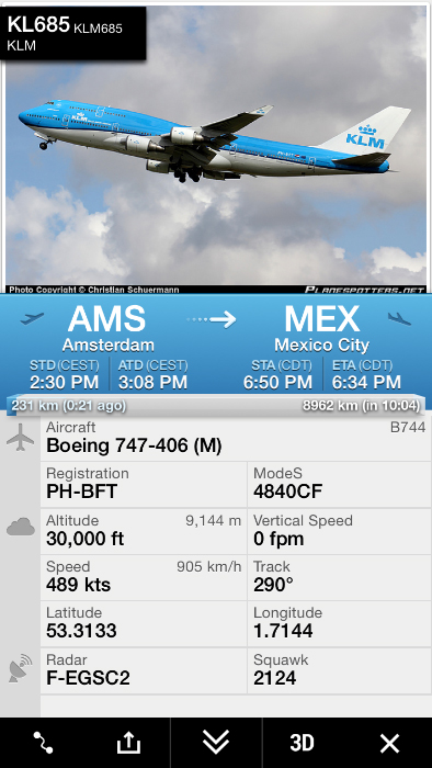 Mientras carreteábamos hacia la pista navegaba en FlightRadar24 y noté el 747 Combi de KLM rumbo a Ciudad de México, que llevaría a mis padres y hermana a Ámsterdam esa noche.