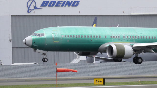 Boeing entrega 29 aviones en marzo y recibe 196 pedidos