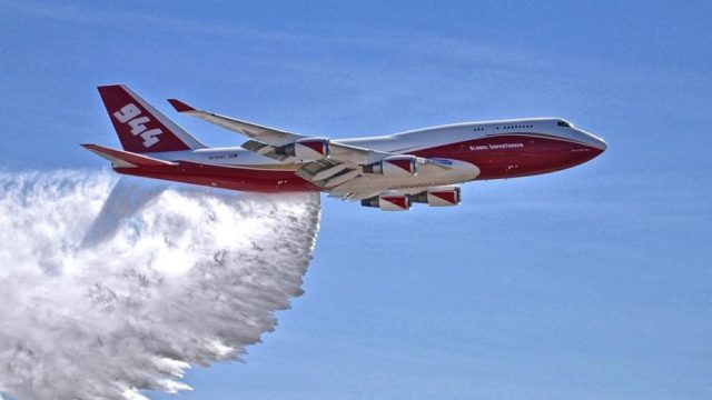 EL Boeing 747 Supertanker cesa operaciones