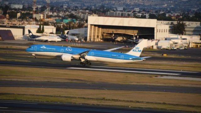KLM restablece vuelos diarios a Ciudad de México