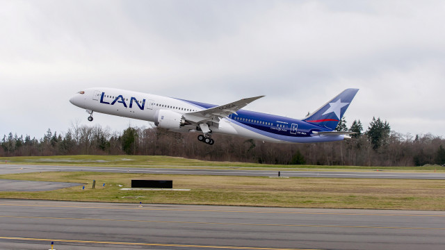 Boeing entrega primer 787-9 a Grupo LATAM