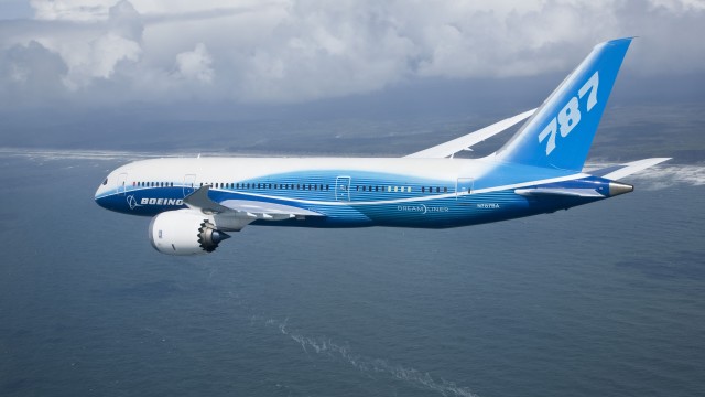 Boeing entrega el 787 número 300