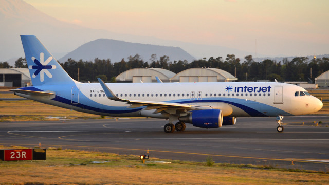Interjet celebra cinco años volando a Bogotá desde Ciudad de México