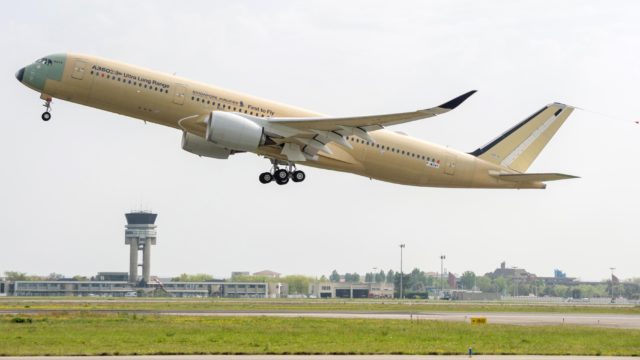A350-900 ULR realiza su primer vuelo