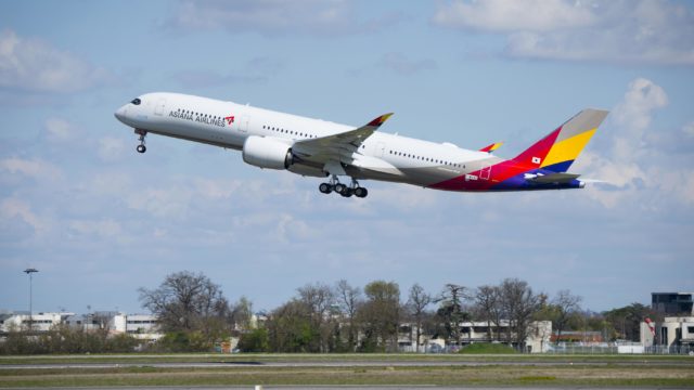 Asiana recibe su primer A350XWB