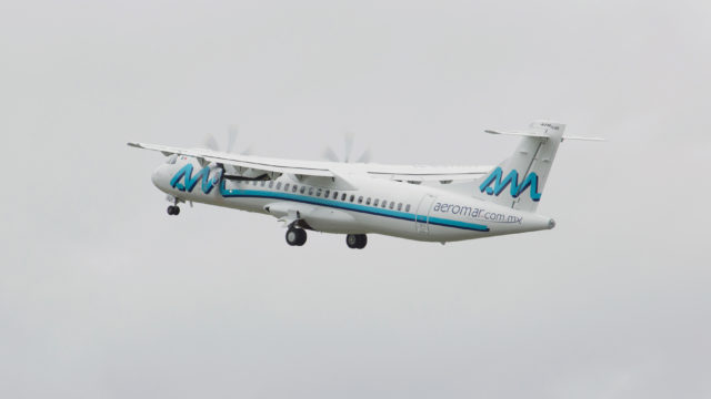 ATR72-600 de Aeromar regresa a México por emergencia