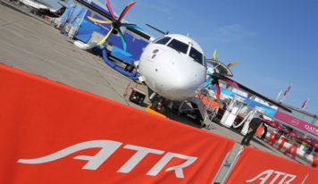 ATR se asocia con fundación para dar a jóvenes introducción al mundo de la aviación