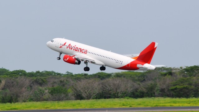 Avianca, aerolínea líder de Sudamérica, según World Travel Awards