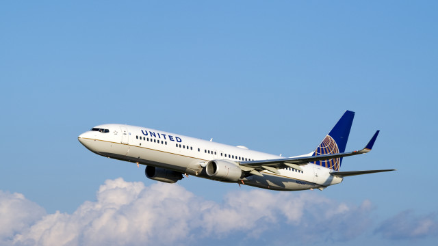 United Airlines anuncia utilidades para el año 2015 en su conjunto